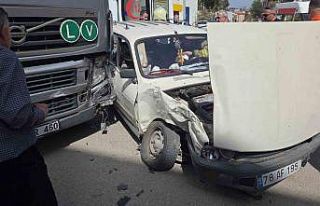 Tırla çarpışan otomobildeki 1 kişi ağır yaralandı