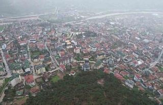 Tokat’ta toprak kayması nedeniyle 13 dairenin tahliye...