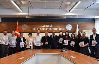 Trafik Güvenliği ders kitabı öğrencilerle buluştu