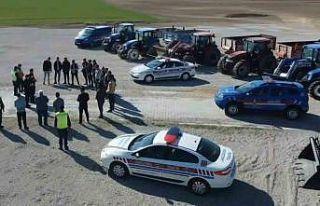 Trafik jandarmasından "Reflektör Tak Görünür...