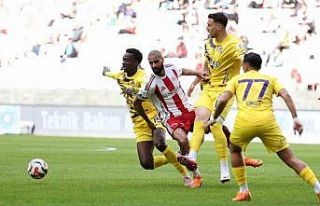 Trendyol Süper Lig: Antalyaspor: 0 - Eyüpspor: 0...