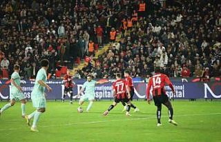 Trendyol Süper Lig: Gaziantep FK: 3 - Kayserispor:...