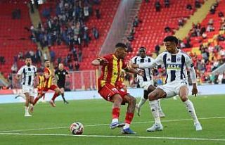 Trendyol Süper Lig: Göztepe: 3 - Kasımpaşa: 3...