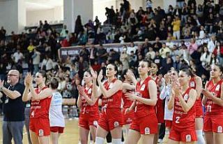 Turgutlu’nun perilerinin hedefi süper lig