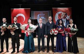 Türk Devletleri Piyanistleri Konseri’nde piyano...