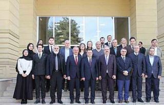 Türk hukukunun önemli ismi Ali Fuad Başgil unutulmadı