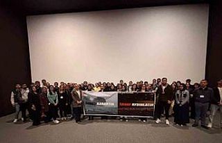 Üniversite öğrencilerinden barış temalı sosyal...