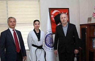 Üniversite öğrencisinin taekwondo başarısı