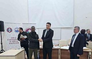 Üniversiteler arası hafızlık yarışması bölge...