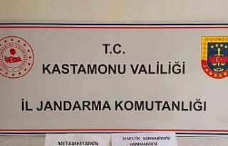 Uyuşturucu operasyonunda gözaltına alınan şüpheli...