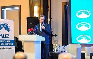 Vali Baruş, Palandöken Ekonomi Zirvesi’nde konuştu
