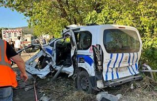 Vali Makas’tan kazada şehit olan polis için başsağlığı...