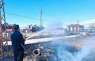 Van’da anız yangını