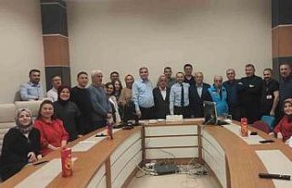 Vezirköprü’de emekliye ayrılan hastane çalışanlarına...