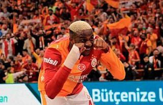 Victor Osimhen bu sezonki 20. golünü attı