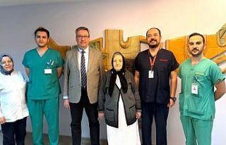 Vücudundan 3,7 kiloluk tümör çıkartılan hasta...