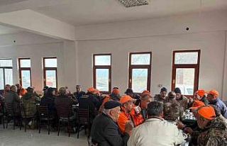 Yaban domuzlarına karşı sürek avı