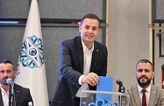 Yağlı Güreş Birliği yeniden ‘Ahmet Akın’...