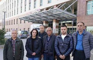 Yaya geçidinde minibüs çarpan Ayteş’in ailesi...