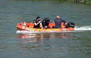 Yeşilırmak Nehri’nde can pazarı