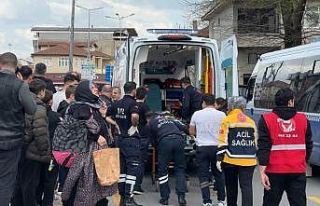 Yolun karşı tarafına geçmeye çalışan 9 yaşındaki...