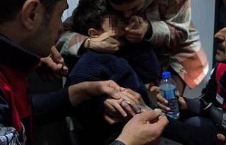 Yüzük çıkarma operasyonunda gözyaşlarına boğulan...