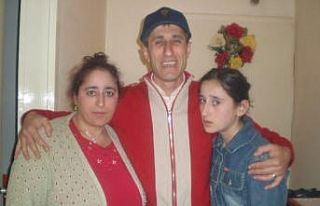 15 yıldır kayıp kızının izini süren gözü...