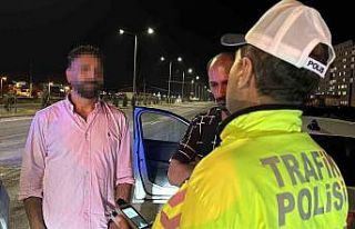 Alkollü sürücünün ehliyetine el konulup, 25 bin...