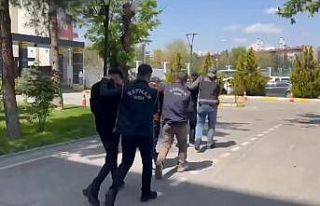 Batman’da silah operasyonu: 13 tabanca ele geçirildi