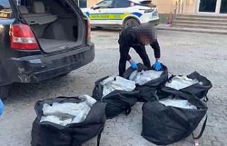Edirne’de Moldova plakalı araçta 90 kilo skunk...