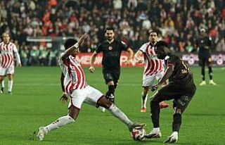 Galatasaray, Samsunspor’a 9 maç sonra yenildi