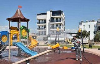 Kepez’de park ve oyun alanlarında hijyen seferberliği