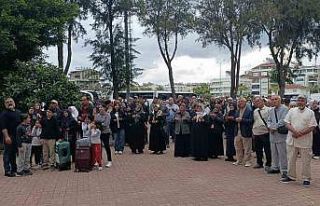 Manavgatlı hacı adayları kutsal topraklara uğurlandı
