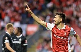 Nottingham Forest evinde Aston Villa’yı devirdi