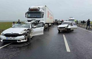 Siverek’te zincirleme trafik kazası: 2 ölü, 2...