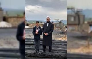 Vaazdan etkilendi, kumbarasındaki paraları camiye...