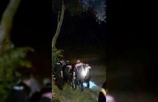 Bartın’da suya atlayan şahsı ekipler kurtardı