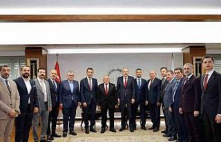 Başkan Büyükkılıç, güven tazeleyen Gülsoy...