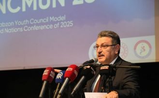 Başkan Ahmet Metin Genç: "Yeni dünya düzenini gençlerimiz sağlayacak"