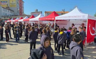 Gazze için hayır çarşısı oluşturdular