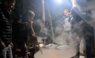 Ağrı’nın geleneksel Halise lezzeti Edirne’de ilgi gördü