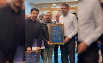 Bakan Kurum’a fuar davetiyesi takdim edildi