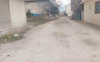 Gölbaşı ilçesinde mahallelinin asfalt tepkisi