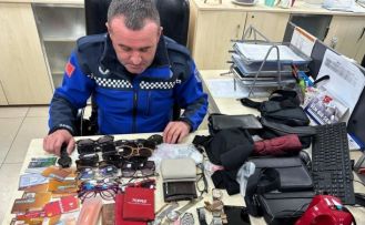 Kocaeli’de kayıp eşyalar "Alo 153" ile sahiplerini bekliyor