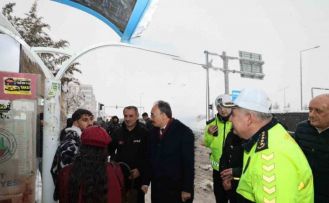 Siirt Valisi Kızılkaya, karla mücadele çalışmalarını yerinde inceledi