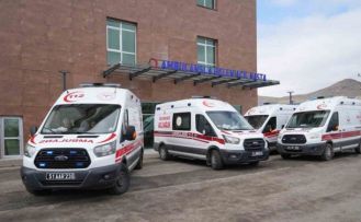 Tavuk döner yiyen 3 öğrenci zehirlendi