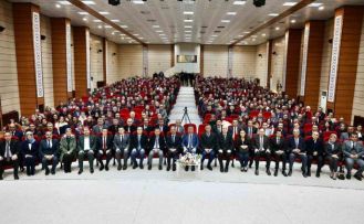 Vali Aydoğdu: "Bilgi her yerden öğrenilir, irfan rehberlikle kazanılır"