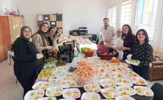 Van’da 3. meyve şenliği düzenlendi