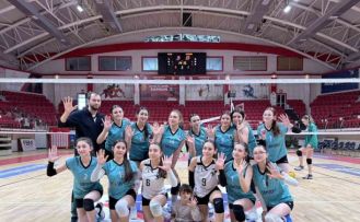 Vezirköprülü voleybolcular finalde