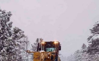 Giresun’da 152 köy yolunu ulaşıma açma çalışmaları sürüyor